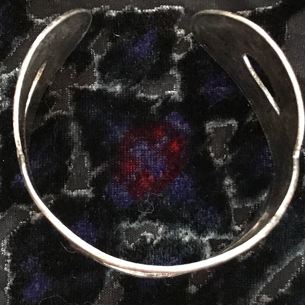 Adjustable Textured Cuff Bracelet - Picture 2 of 5